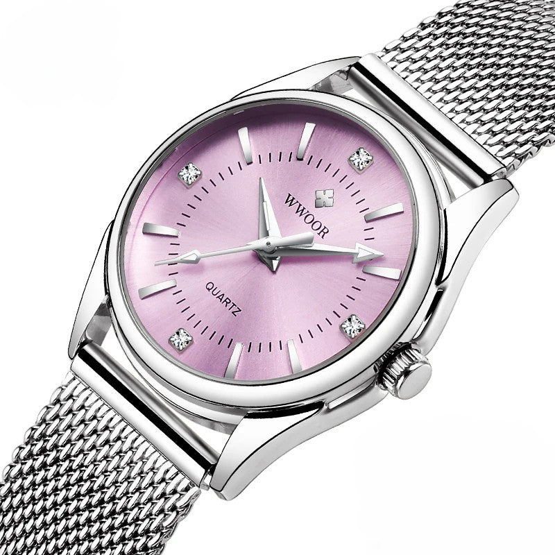 Montre de Luxe Femme en Or avec Diamants : Élégance et Style Impeccable