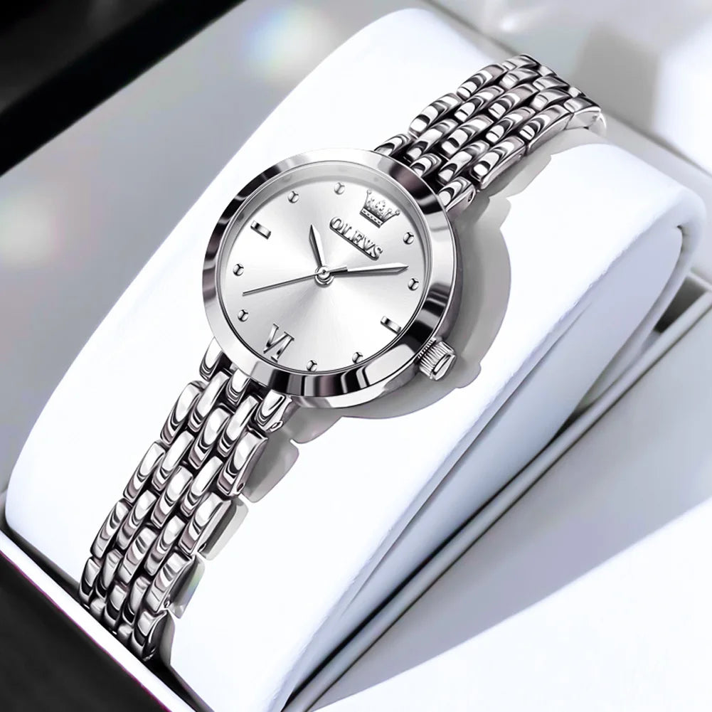 Luxury Watch for Women: Golden Elegance and Timeless Functionality