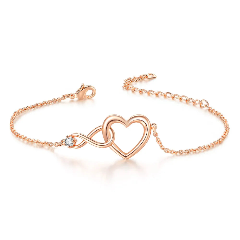 Bracelet Cœur en Cristal : Symbole d'Amour Infini et Élégance