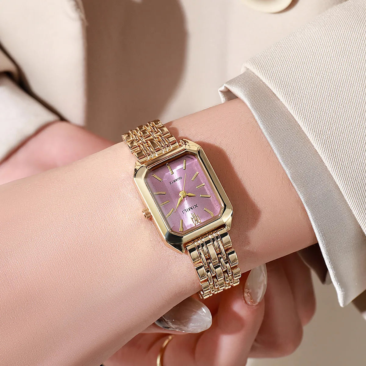 Luxury Women's Watch in Gold Stainless Steel: Elegance and Precision on the Wrist