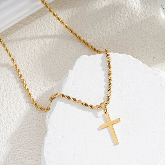 Collier Pendentif Croix en Acier Inoxydable Doré : Élégance Minimaliste pour Hommes et Femmes