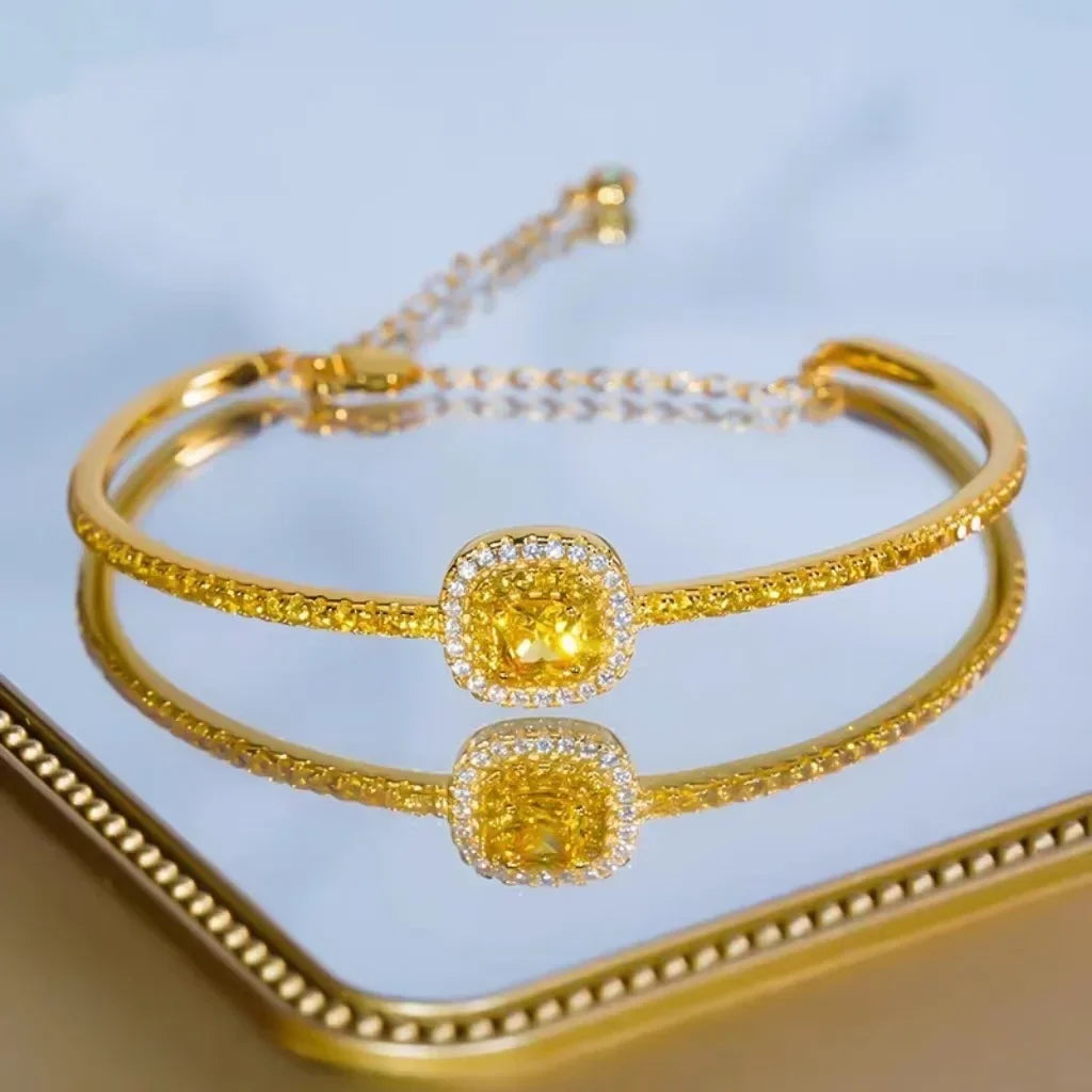 Bracelet en Or Jaune pour Femmes avec Diamants : Élégance et Luxe Intemporel