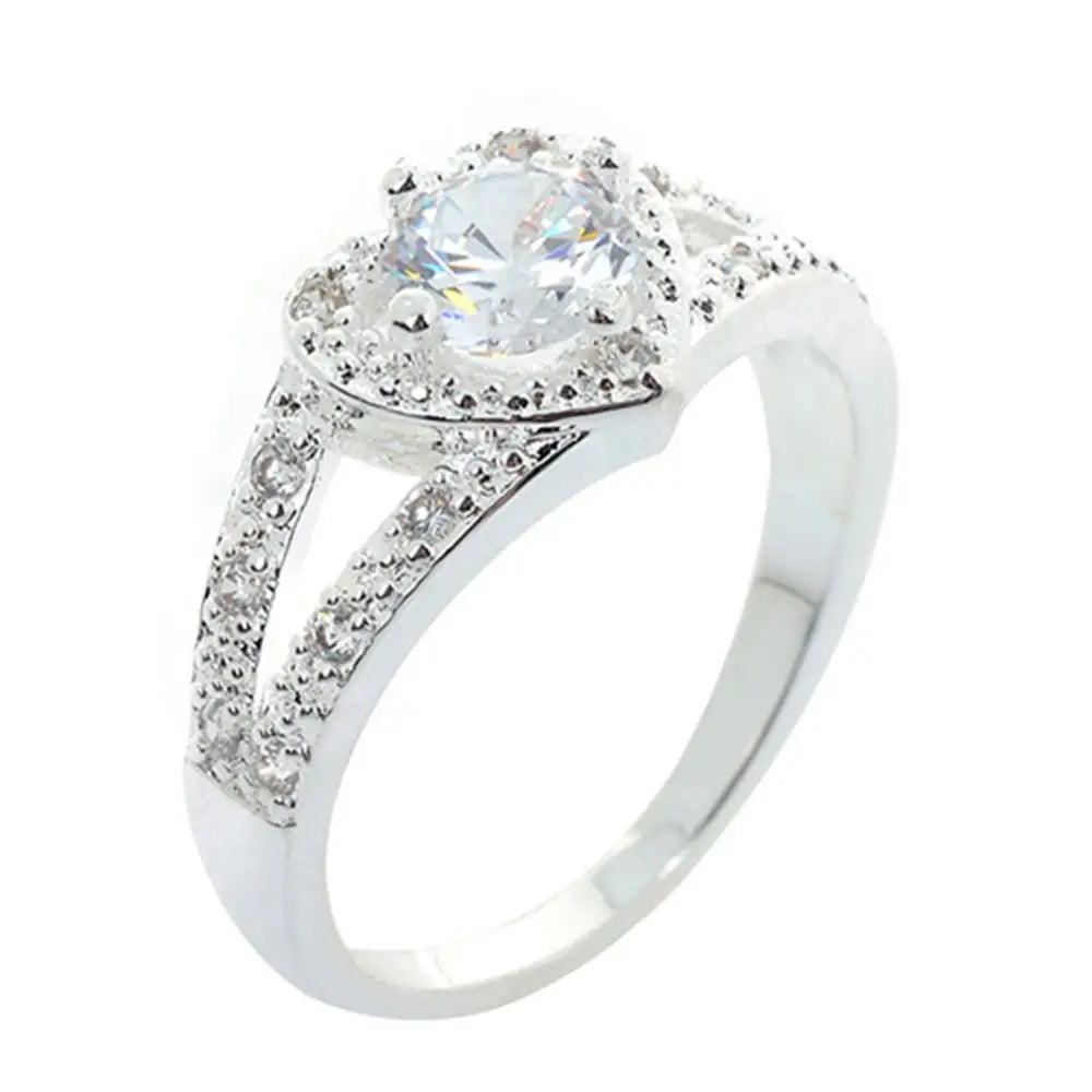 925 Sterling Silver Wedding Ring with Heart Shape Crystal for Women: Elegance and Eternal Love