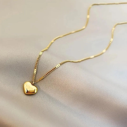 Geometric Heart Shaped Couple Necklace: Elegance and Refinement for All Occasions