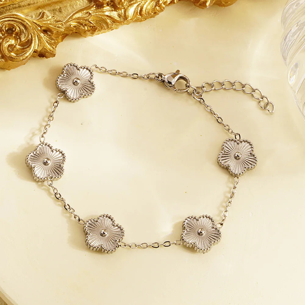 Stainless Steel Flower Bracelet for Women: Trendy Gold Elegance